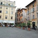 Navona Family *